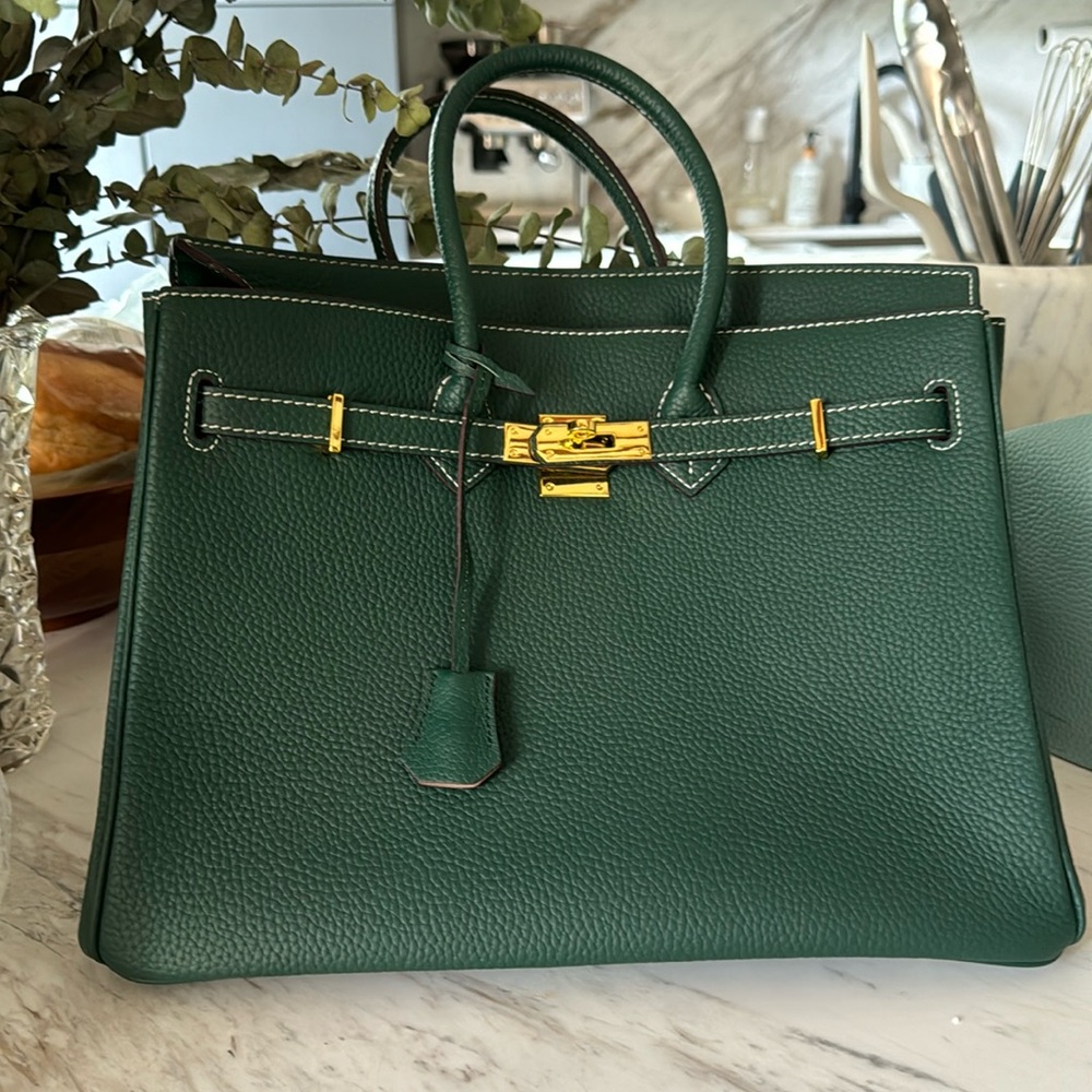 Handbag inspired by Birkin design, 36 inches, green, very gently used. 13x10x9
